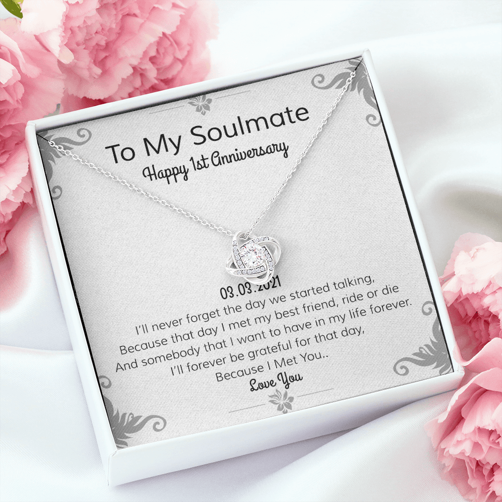 Custom Anniversary No & Date Romantic Gift | Day We Met | Anniversary Gift Locket | Personalized Forever Gifts