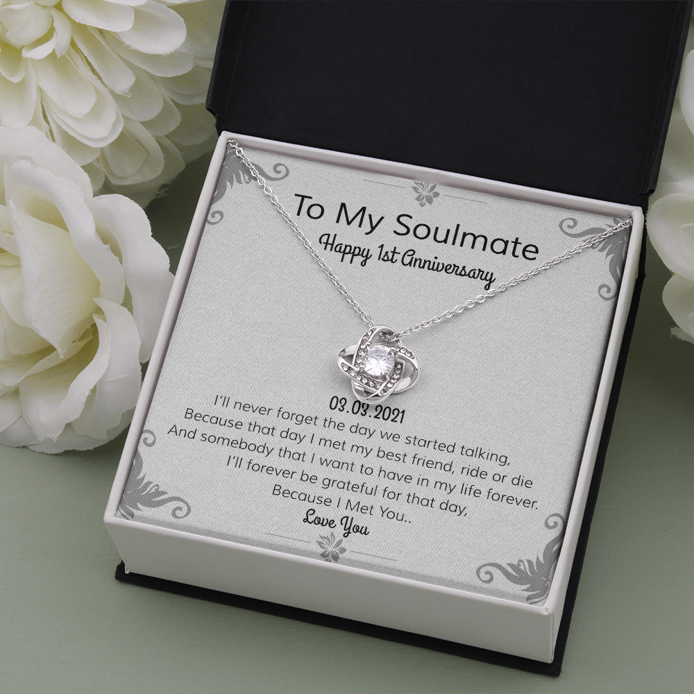 Custom Anniversary No & Date Romantic Gift | Day We Met | Anniversary Gift Locket | Personalized Forever Gifts
