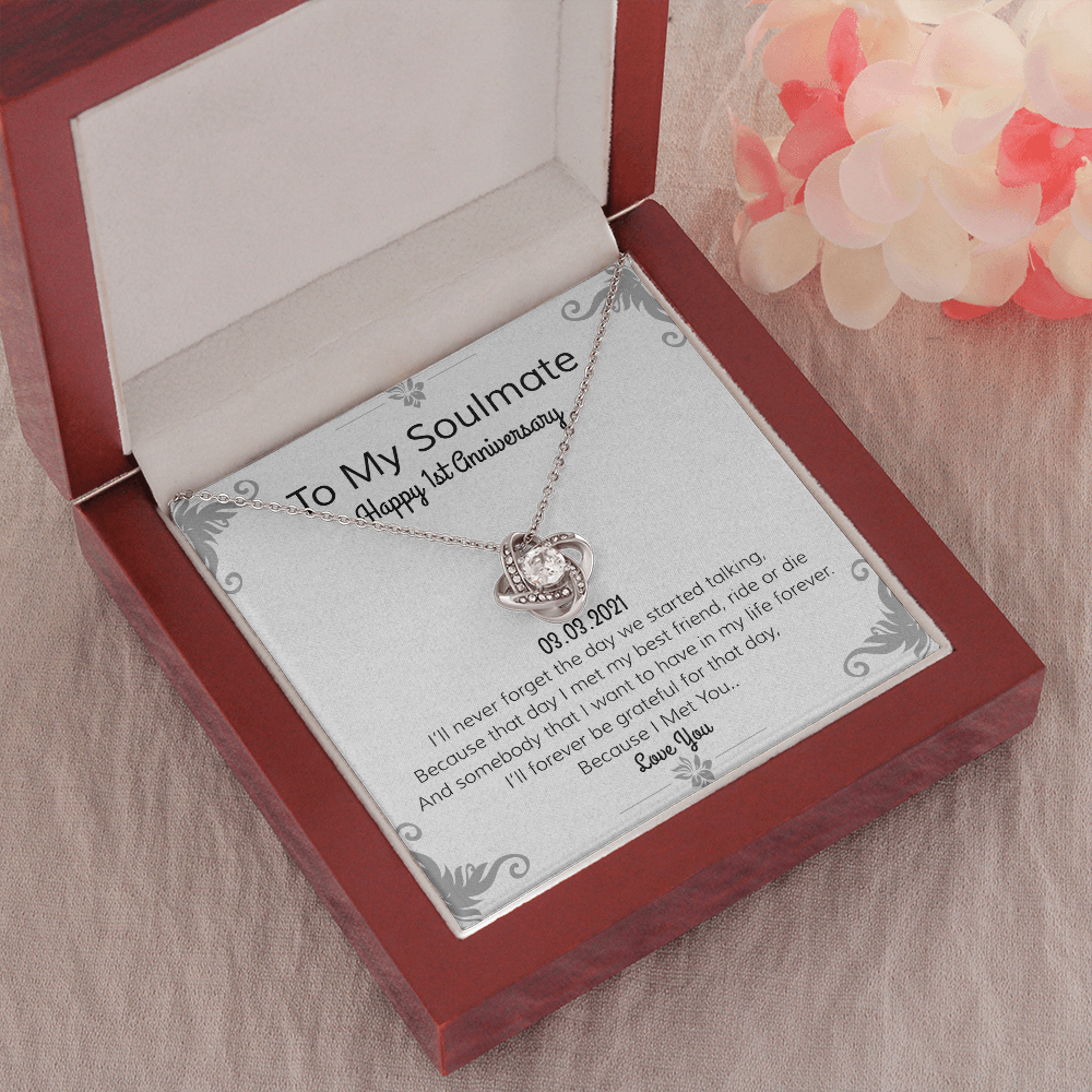 Custom Anniversary No & Date Romantic Gift | Day We Met | Anniversary Gift Locket | Personalized Forever Gifts